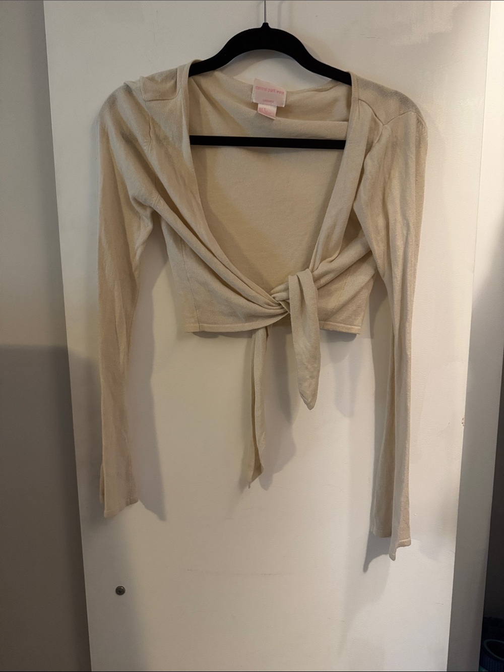 Tie-Front Long Sleeve ballet Crop sweater - Cream - Picture 4 of 4